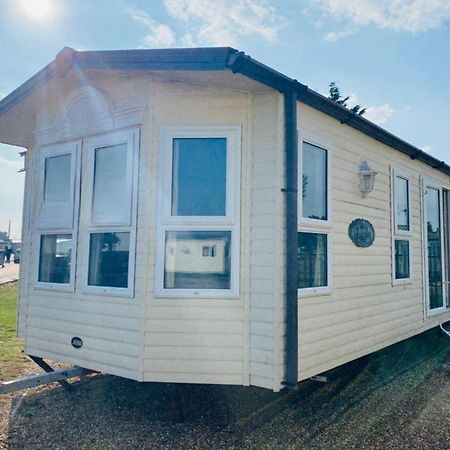 Luxury 2 Bedroom 2 Bathroom Caravan-Small Sofa 1 Pers Saint Osyth Екстер'єр фото