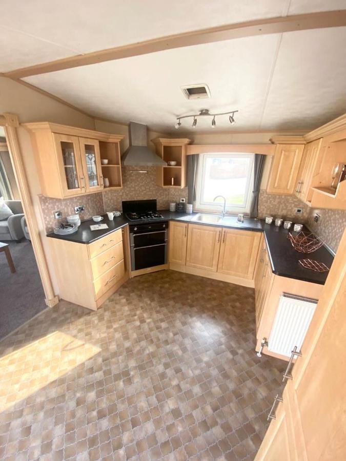 Luxury 2 Bedroom 2 Bathroom Caravan-Small Sofa 1 Pers Saint Osyth Екстер'єр фото